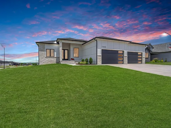 1305 NW 28th St, Grimes, IA 50111
