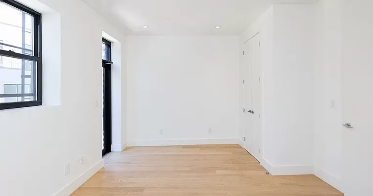 Rented by Green Leaf Management, LLC | media 10