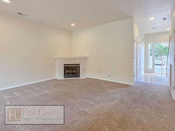 3rd image of 773 SW 198th Pl