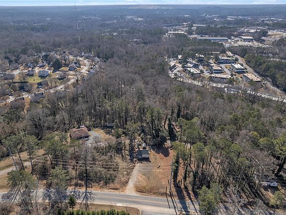 5th image of 3095 Rainbow Dr