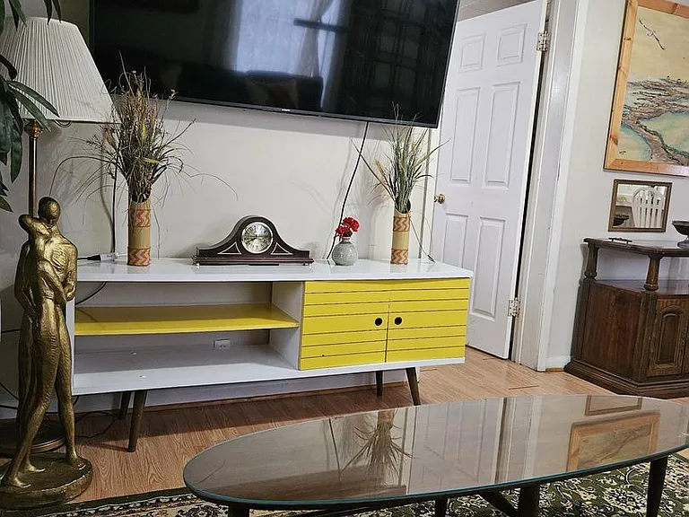309 Pecan St — Photo 4