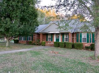 3339 N Hampton Dr, Cookeville, TN 38506