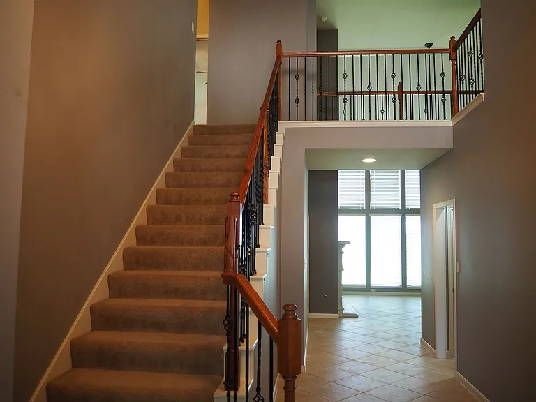 28607 Green Hedge Dr — Photo 25