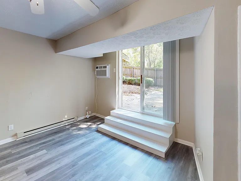 Large Patio Space (Flat 301)