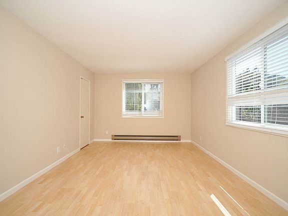 2nd image of 670 Live Oak Ave APT 14