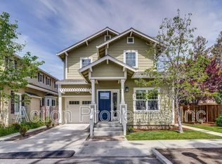 679 Chiquita Ave, Mountain View, CA 94041