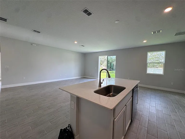 13416 SW 31st Terrace Rd — Photo 6
