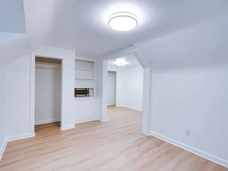 6 Lawrence Ave — Photo 14