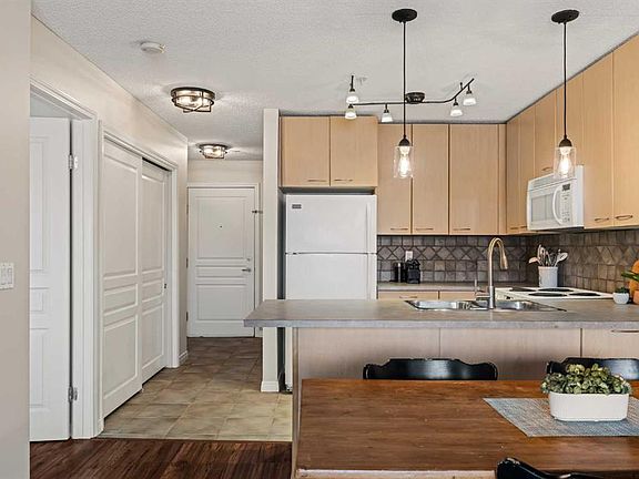 3rd image of 5115 E Richard Rd SW #209