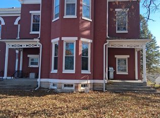 3735 Shrine Park Rd APT 8, Leavenworth, KS 66048