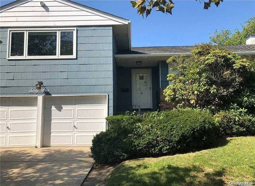 3 bed, 3.0 bath, 1629 sqft, $5,800 — Photo 2