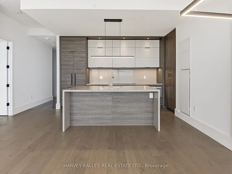 215 Lonsdale Rd #1602 — Photo 4