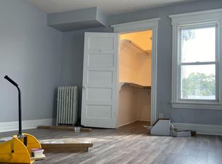 693 Ridge St FLOOR 2, Newark, NJ 07104