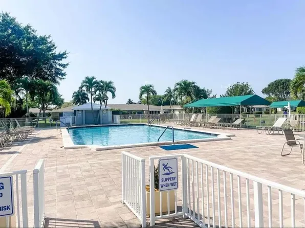 8732 Bella Vista Dr, Boca Raton, FL