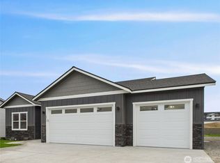 2435 Noah St SE, East Wenatchee, WA 98802