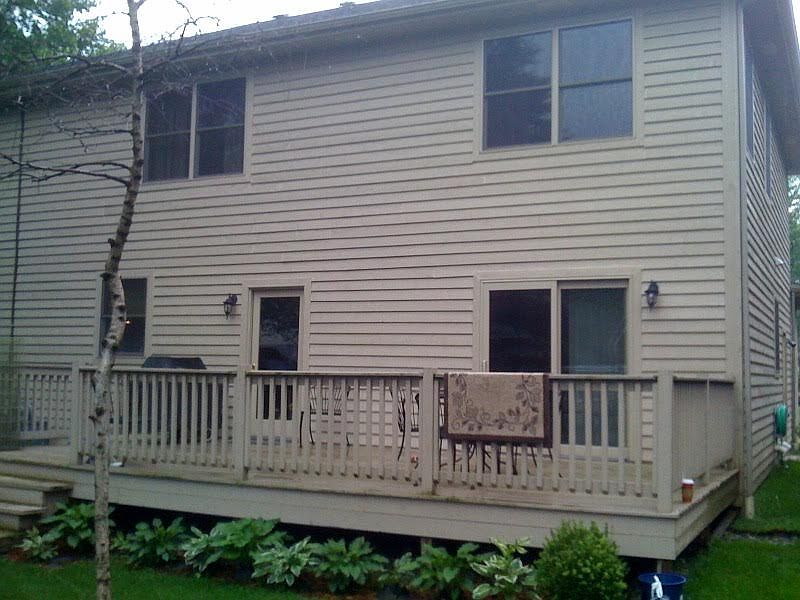 2nd image of 208 Chicago Ave