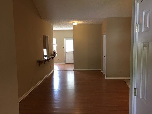 3rd image of 4528 Broadmeadow Way