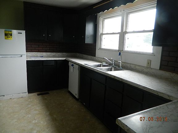 4th image of 219 Wilgus St