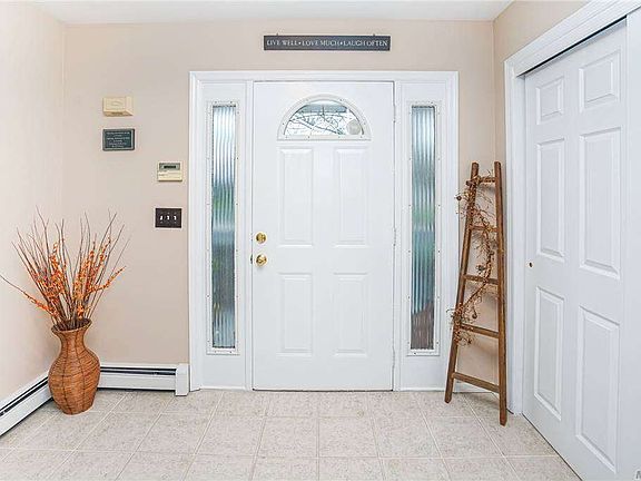 5th image of 294 Baywood Dr