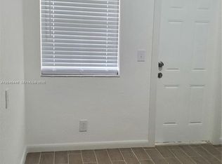 905 SW 4th Ter #E, Hallandale, FL 33009