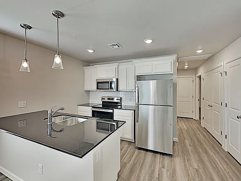 1322 NW 111th St — Photo 7