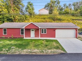 30 Adams St, Mc Donald, PA 15057