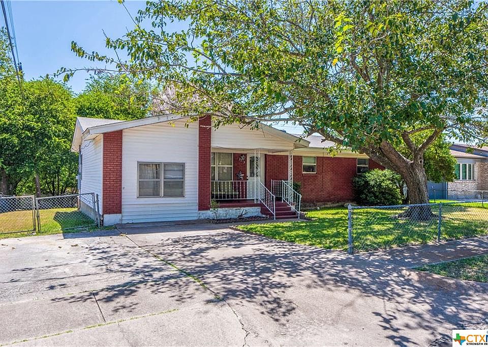 1st image of 2303 Crescent Dr