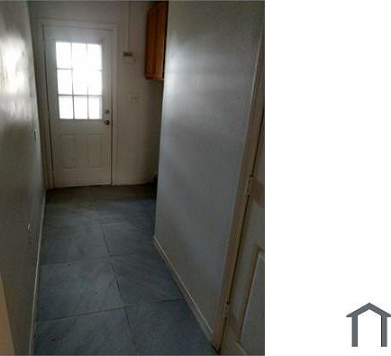 2nd image of 305 Livingston St