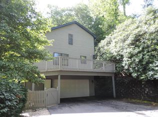 404 Wintergreen Dr, Boone, NC 28607