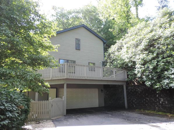 404 Wintergreen Dr