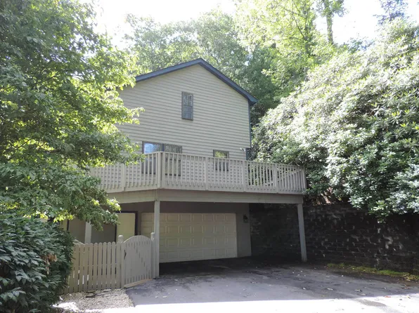 404 Wintergreen Dr, Boone, NC 28607