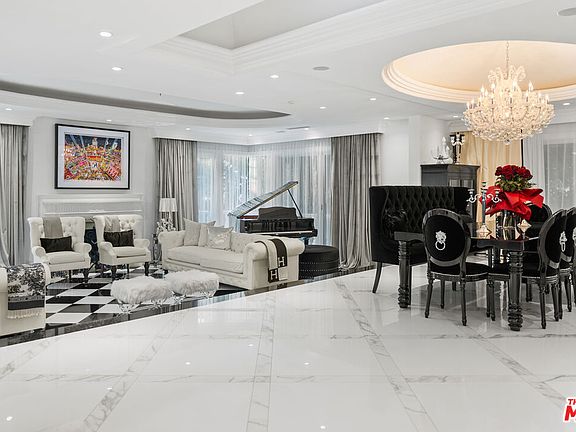 3rd image of 1455 Rising Glen Rd