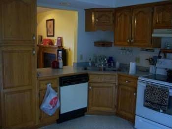 2nd image of 1023 Country Side Dr