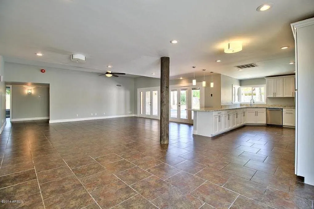 4 bed, 2276 sqft, $3,050 — Photo 4