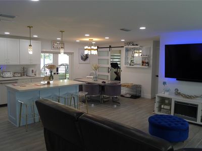 4911 NW 13th St, Lauderhill, FL, 33313