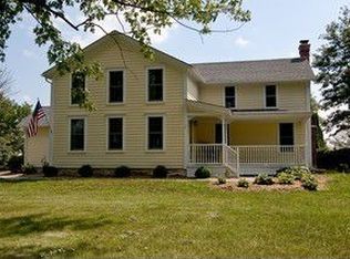 43W453 Empire Rd, St Charles, IL 60175