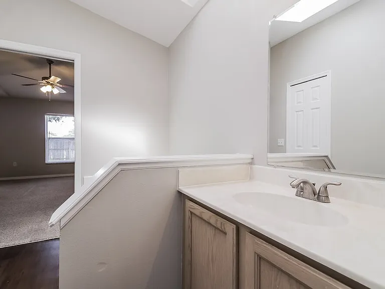 4313 Iveyglen Ave — Photo 10