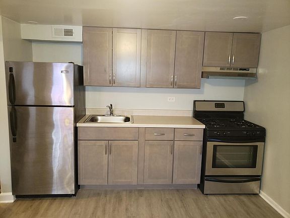 3rd image of 4902 N Whipple St #4902W-B