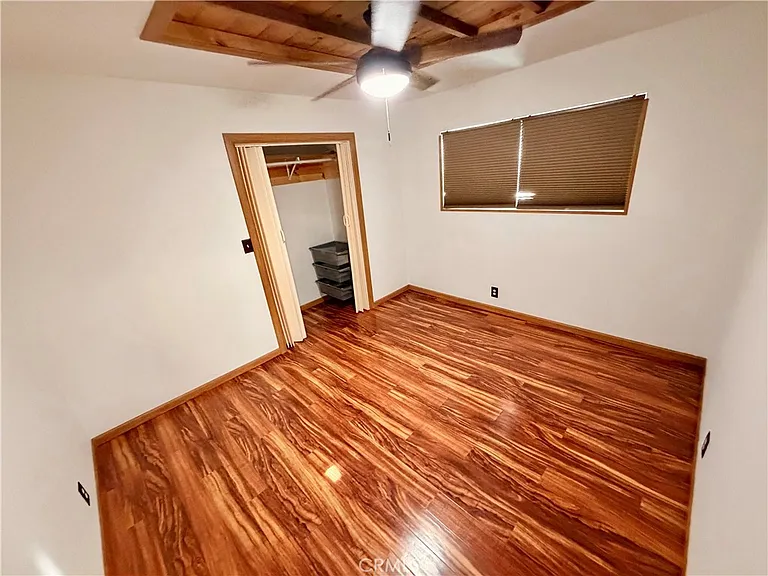 156 W Escalones #C — Photo 8
