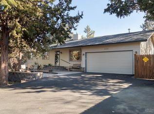260 SE Airpark Dr, Bend, OR 97702