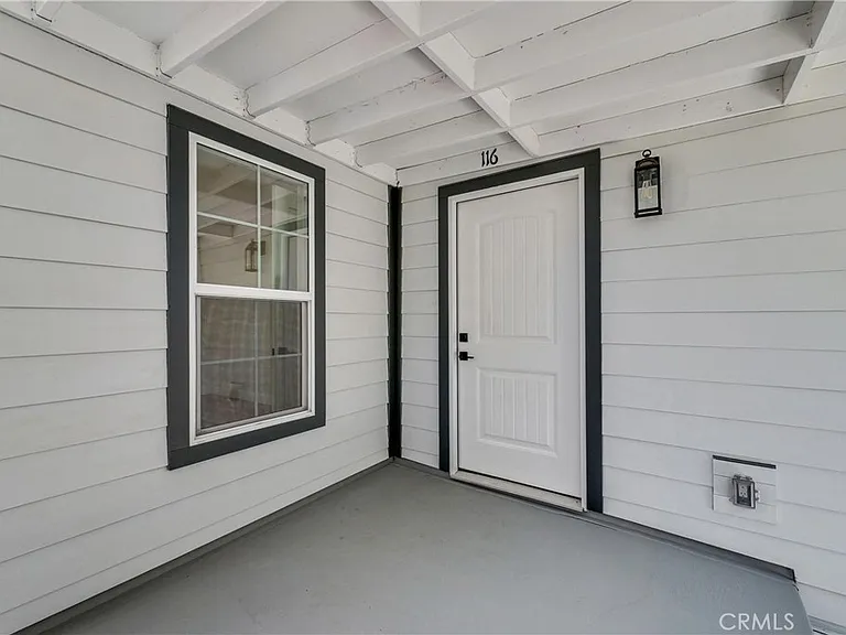 116 N Cornell Ave — Photo 2