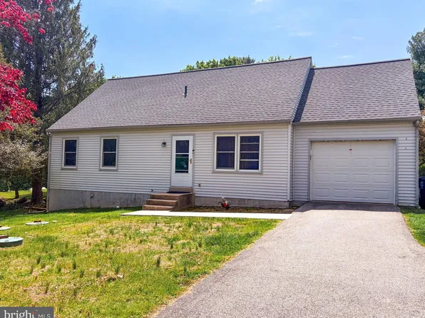 385 Mount Carmel Rd, Coatesville, PA 19320