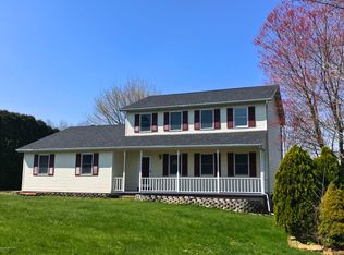 36 S Greco Dr, Sugarloaf, PA 18249
