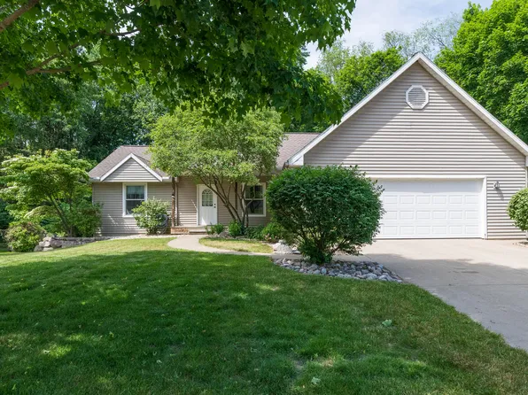 11175 Delmar, Richland, MI 49083