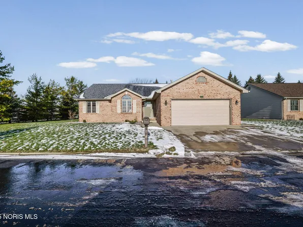 2149 Greystone Ct, Findlay, OH 45840