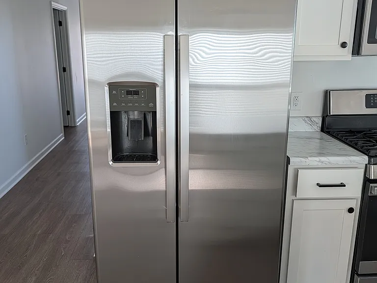 129 Edgefield Rd — Photo 3
