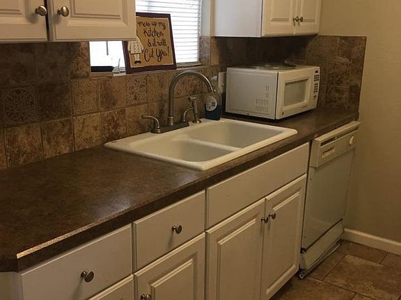 5th image of 3826 Brookhill Dr