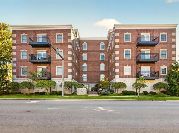 500 N Walnut St APT 403, Bloomington, IN 47404