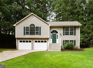 2506 Venture Cir, Gainesville, GA 30506