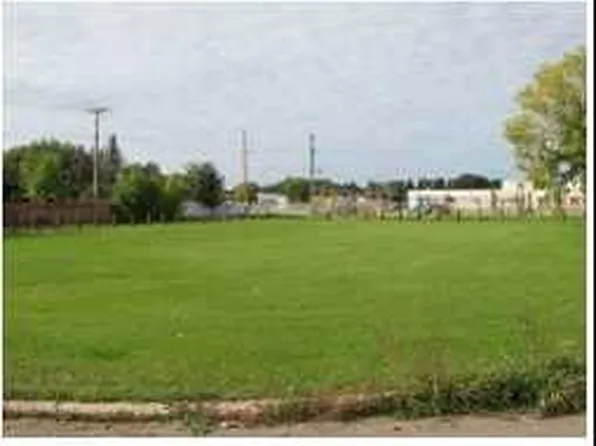 4724 56th Ave, High Prairie, AB T0G 1E0